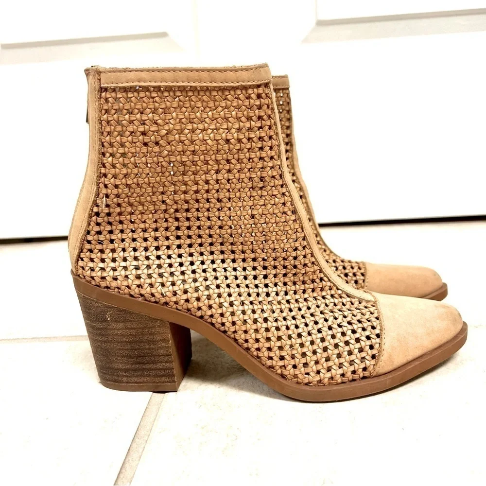 STEVE MADDEN Kellen Woven brown ankle Bootie boho block heels women’s size 6M